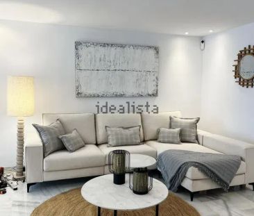 Alquiler de dúplex en Avenida de la Gardenia - Photo 2