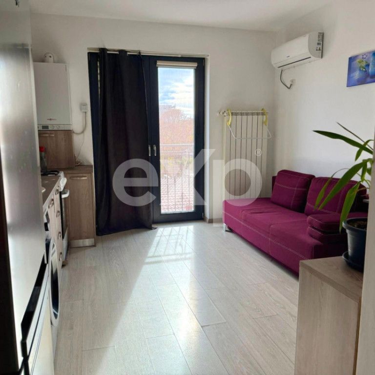 Garsoniera/ studio cu 2 camere de închiriat în zona Univer - Fotografie 1