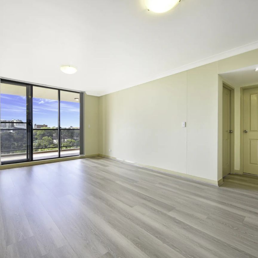 86/1-3 Beresford Road, - Photo 1