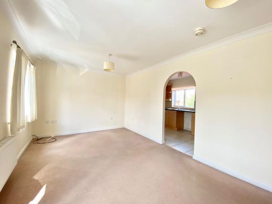 2 bedroom flat to rent - Photo 1