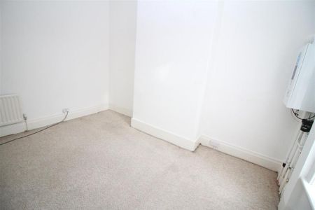 4 bedroom house to rent - Photo 3