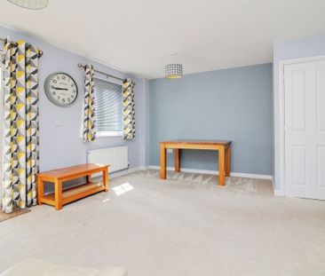 PETERBOROUGH - Photo 1