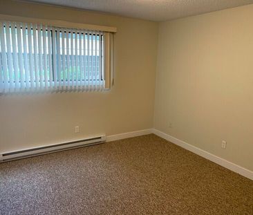 CARMAN 2 BED 1 MONTH FREE - Photo 2