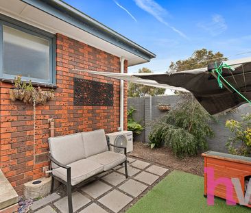 Neat 2 Bedroom Unit - Photo 5