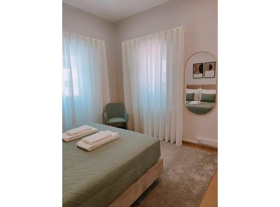 Rua Sousa Pinto, Porto, Braga 4250-100 - Photo 1