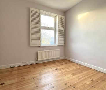 2 bedroom end of terrace house to rent - Photo 5