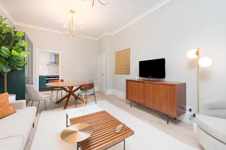 Prince's Square - Photo 2