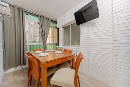 Cozy and bright room on Avenida Peñarrocha - Photo 2