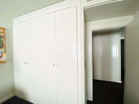 4 room luxury Apartment for rent in Lisbon, Portugal - Photo 2