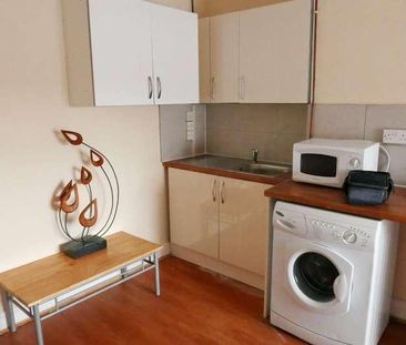 Longbridge Road, Dagenham, RM8 - Photo 1