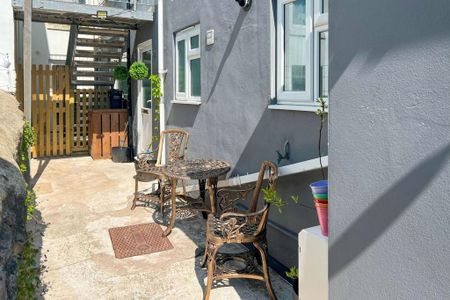 1 bedroom ground floor flat to rent - Photo 5