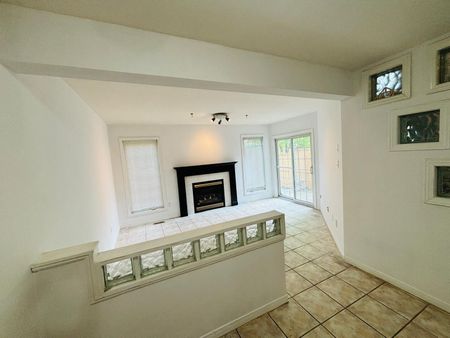 For Lease - 65 Periwinkle Way, Guelph, Ontario - Photo 4