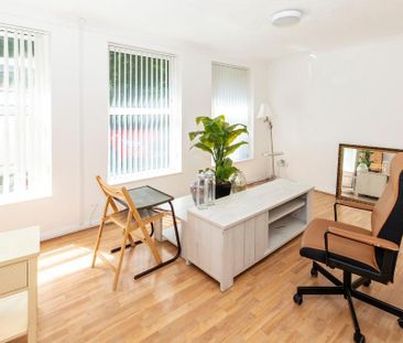 2 bedroom maisonette to rent - Photo 4