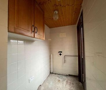 Vauxhall Crescent, Birmingham, B36 - Photo 6