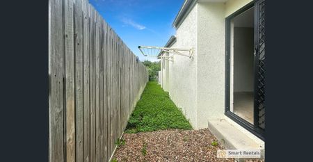 Modern Comfort in Deeragun - Photo 4