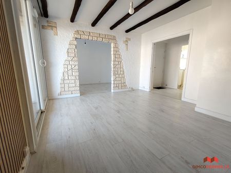 Location Appartement 3 pièces 75m² - Photo 2