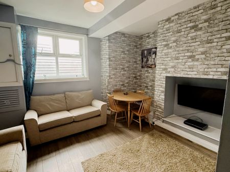 2 Bed 1 Bath - Photo 5