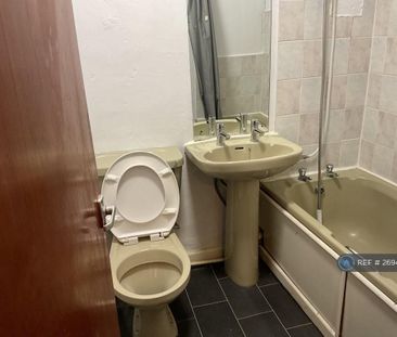 3 bedroom terraced house to rent - Photo 5