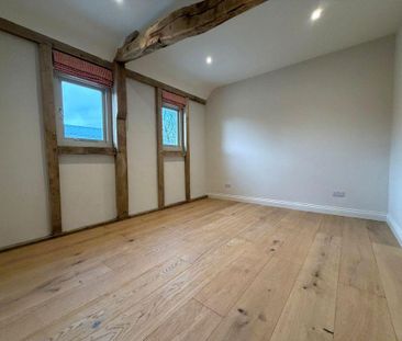 2 bedroom barn conversion to rent - Photo 2