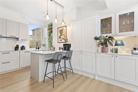 3 bedroom apartment to rent - Photo 3