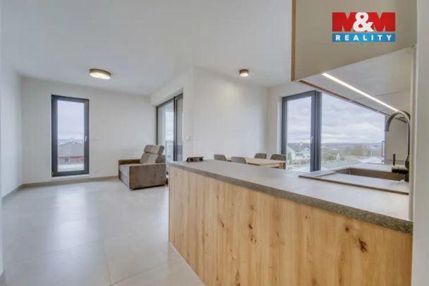 Pronájem bytu 2+kk, 57 m - Fotografie 1