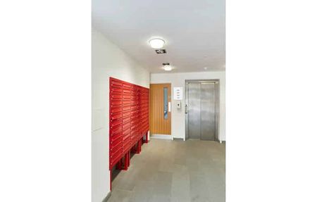 Classic 3 Bed En-Suite - Photo 4