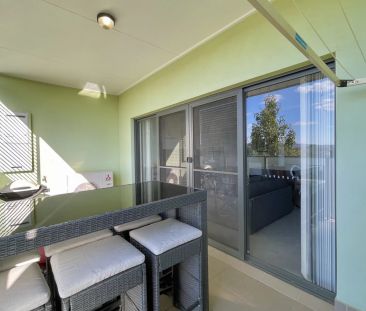 2 story, 2 bedroom apartment - Photo 3