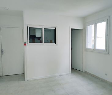 A LOUER T2 AVEC BALCON NARBONNE - Photo 3