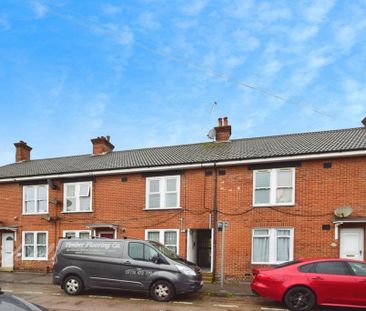 3 bedroom apartment to rent - Photo 1