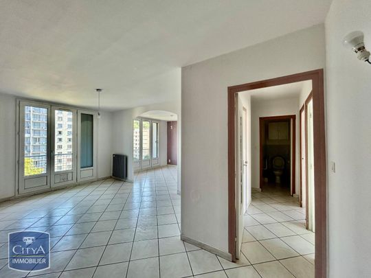 Location Appartement 4 pièces 65m² ECHIROLLES 38130 - Photo 1