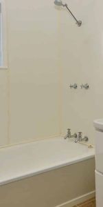 Tidy 3-Bedroom Home in Handy Manurewa Location - Photo 4