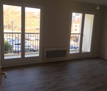 Location Appartement 3 pièces 66m² - Photo 2