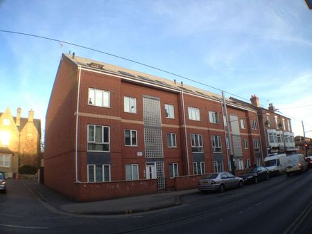 Radford Road Room 4 - Photo 4