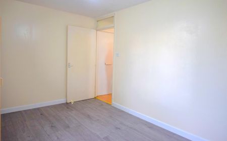 1 bedroom ground floor flat to rent - Photo 3
