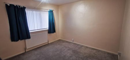 2 bedroom semi-detached house to rent - Photo 5