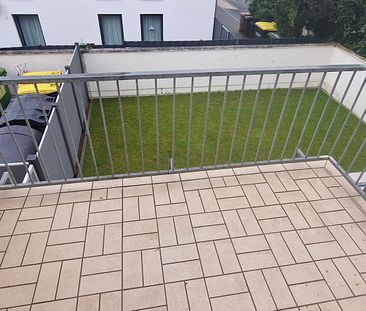 Gepflegte 2 Zimmerwohnung * Balkon * neue EBK * Duplex Stellplatz in Heusenstamm - Foto 3