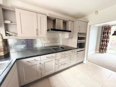 3 bedroom townhouse to rent - Photo 5