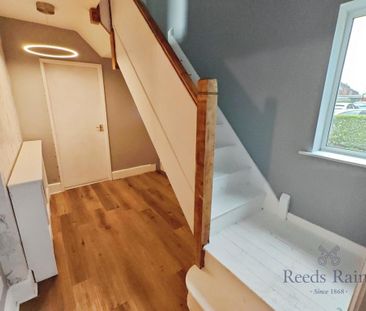 3 bedroom semi-detached house to rent - Photo 1