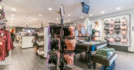 Een zeer ruim (215m²) handelsgelijkvloers - Foto 5
