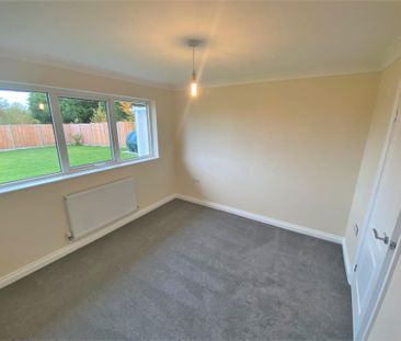 3 bedroom bungalow to rent - Photo 3