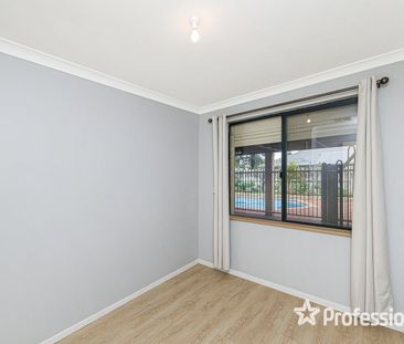 Stunning 4-Bedroom Home in Ellenbrook! - Photo 6