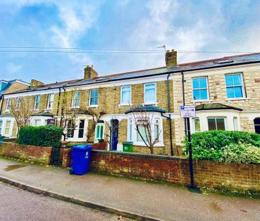 4 bedroom terraced house to rent - Photo 2