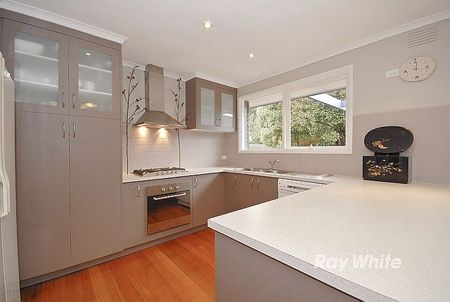 Great Opportunity - Family Home - Photo 3