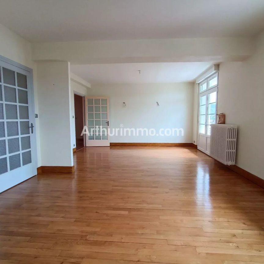 Location Appartement 5 pièces 99 m2 à Lons-le-Saunier - Photo 1