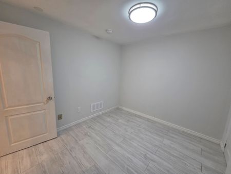 For Lease - 3079 Fifth Line Unit# 31 LOWER, Mississauga, Ontario - Photo 2