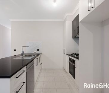 Stunning Family Home in Cranbourne East - $600/week - Photo 5
