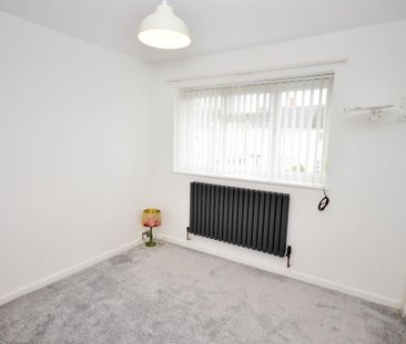 3 bedroom semi-detached house to rent - Photo 6