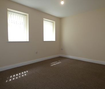 2 bedroom property to rent - Photo 2