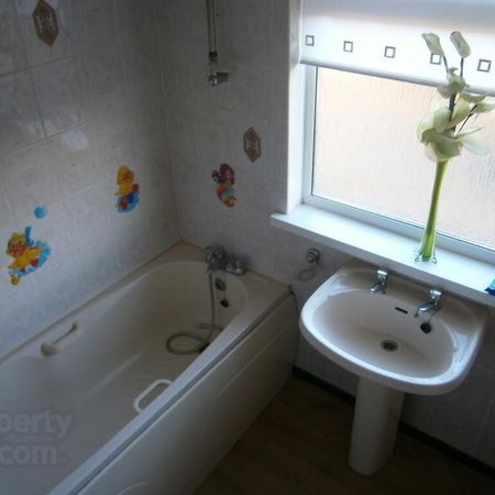 56 Silverbirch Court, BT132JJ, Belfast - Photo 3