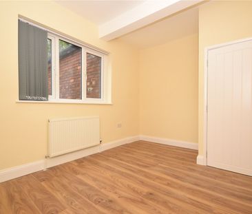 Town Street, Armley, Leeds, West Yorkshire, LS12 3HN - Photo 3